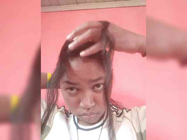 Model: MimiCheri