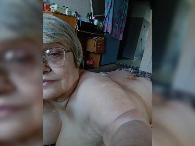 LLIyJluk live webcam show