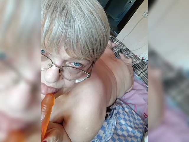 LLIyJluk live webcam show