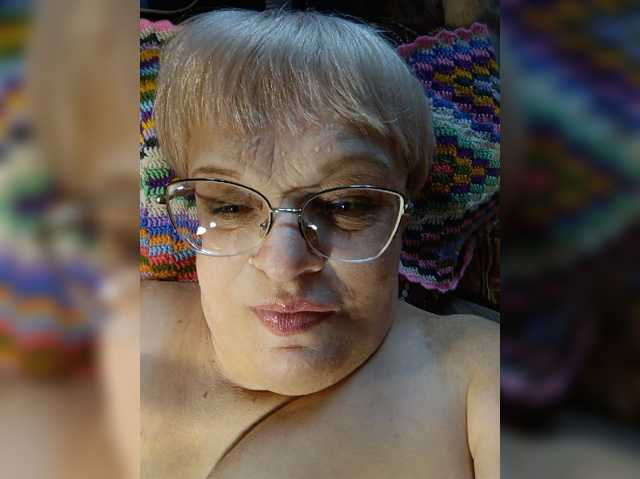 LLIyJluk, en vivo ahora en BongaCams