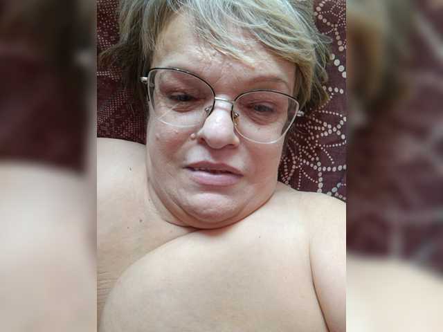 LLIyJluk live cam on BongaCams