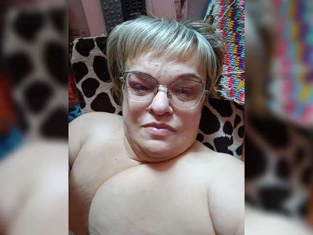 LLIyJluk live cam on BongaCams