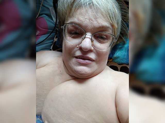 LLIyJluk live webcam show