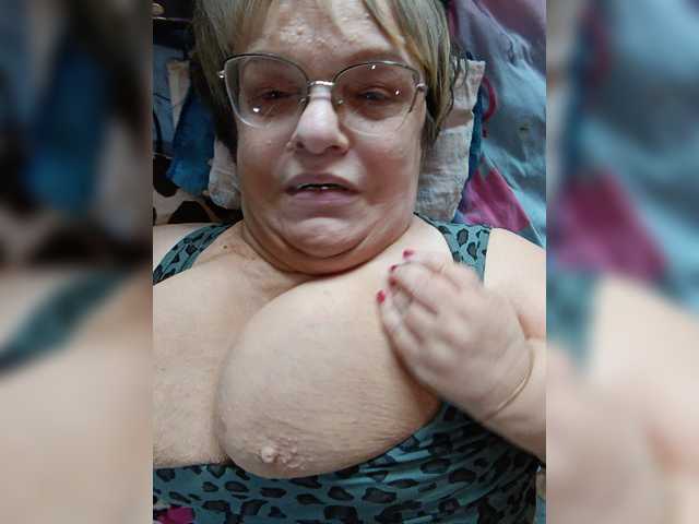LLIyJluk live webcam show