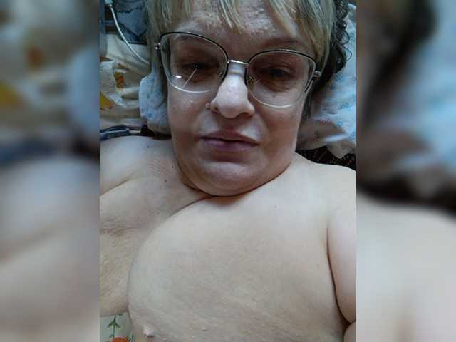 LLIyJluk live webcam show