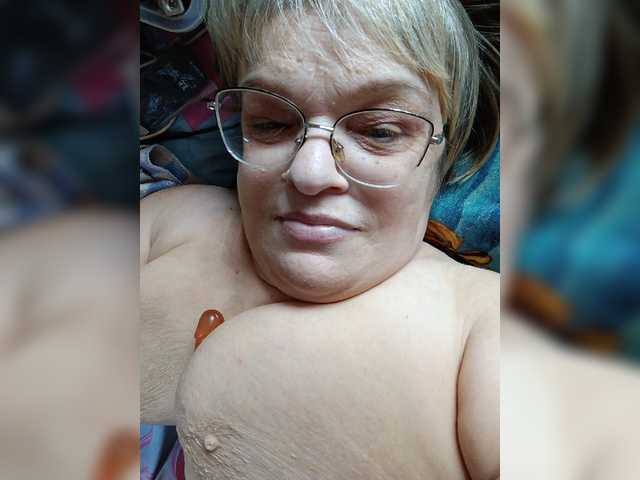 LLIyJluk live webcam show