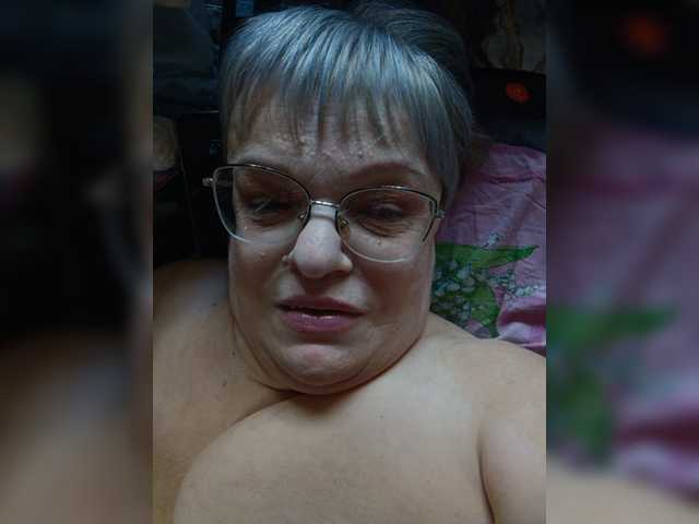 LLIyJluk live cam on BongaCams