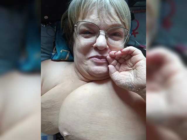 LLIyJluk live webcam show