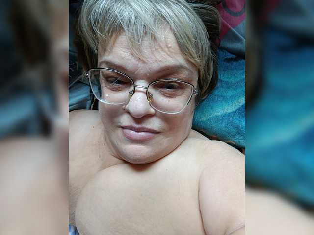 LLIyJluk live webcam show