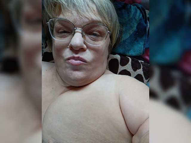 LLIyJluk live webcam show