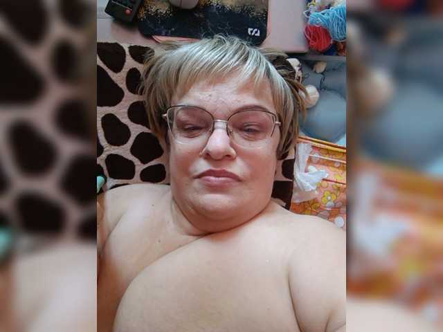 LLIyJluk live cam on BongaCams