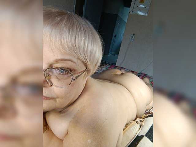 LLIyJluk, en vivo ahora en BongaCams
