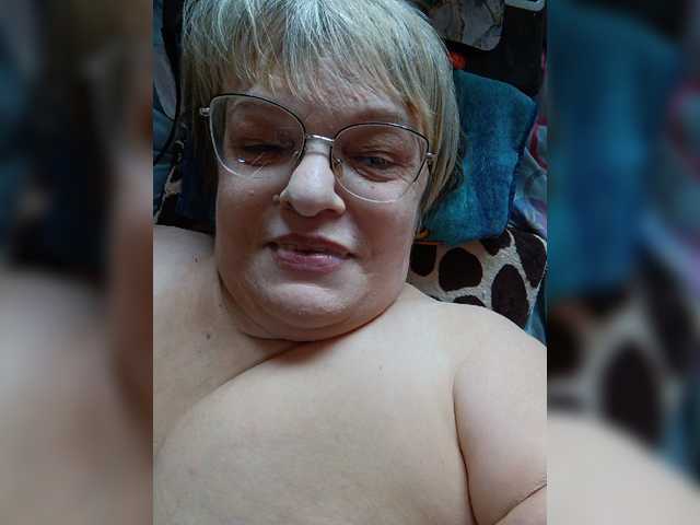 LLIyJluk live cam on BongaCams