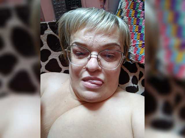 LLIyJluk