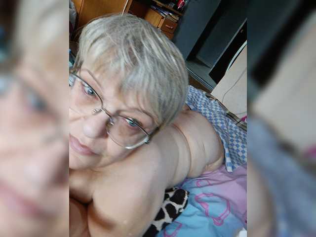 LLIyJluk live webcam show