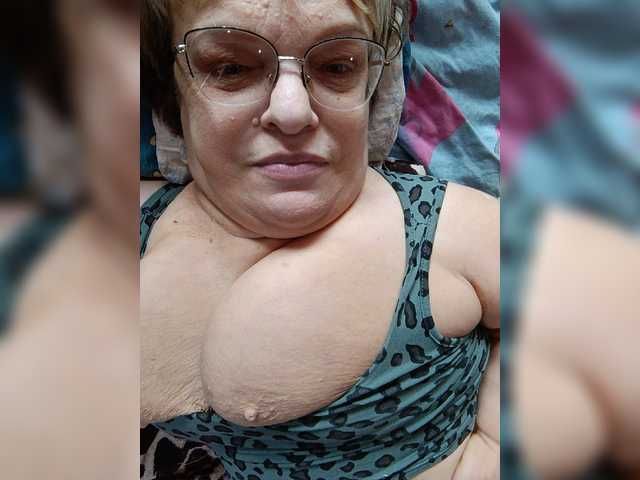 LLIyJluk live webcam show