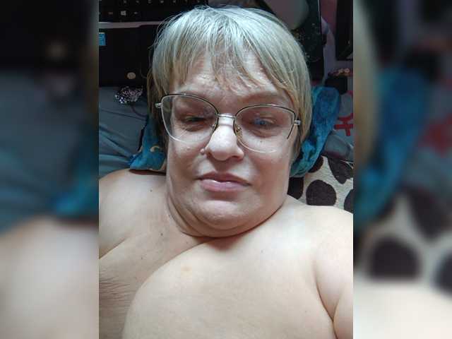 LLIyJluk live webcam show
