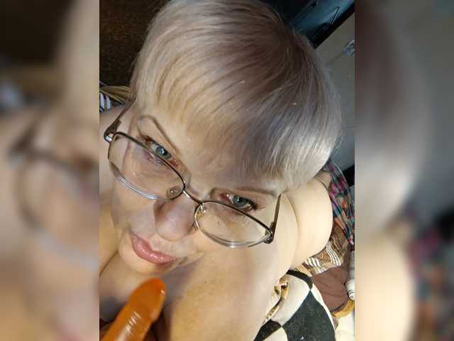 LLIyJluk, en vivo ahora en BongaCams