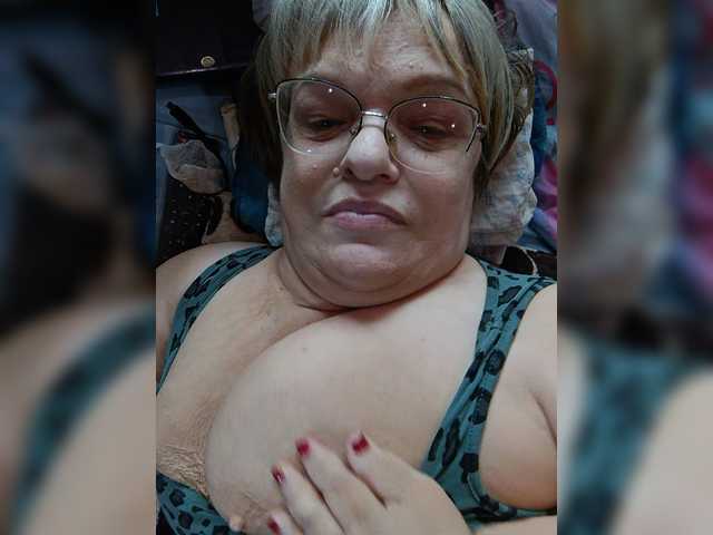 LLIyJluk live webcam show