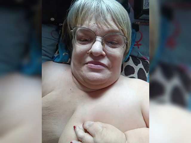 LLIyJluk live webcam show