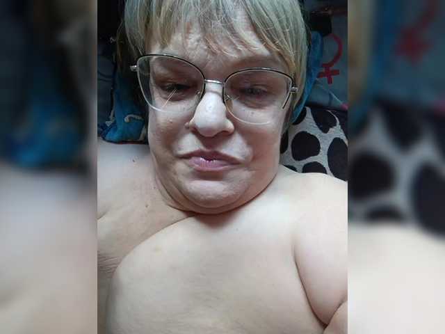 LLIyJluk live webcam show