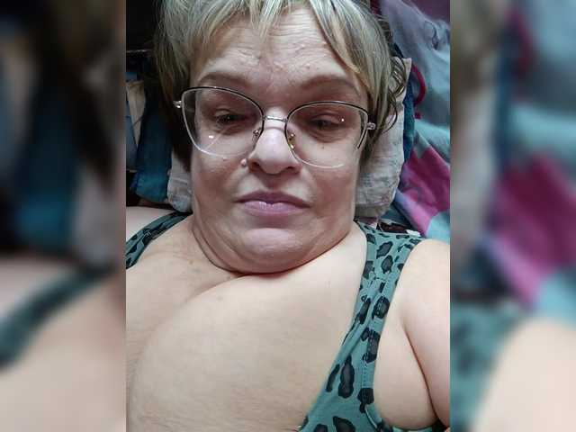 LLIyJluk live webcam show