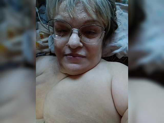 LLIyJluk live webcam show