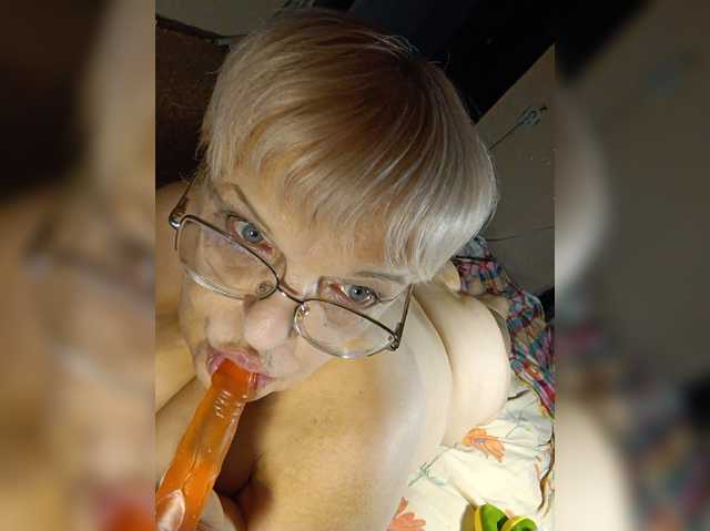 MAJIbILLIKA live cam on BongaCams
