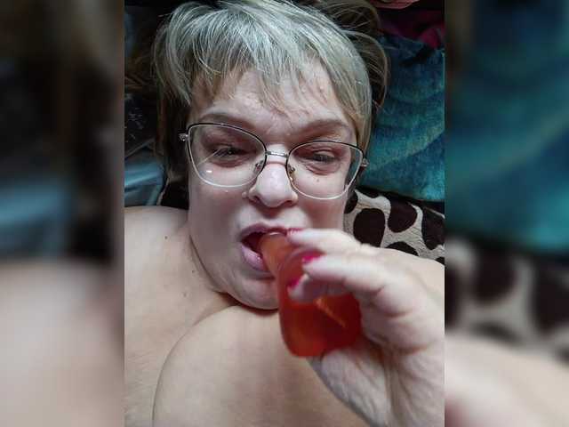 LLIyJluk live webcam show