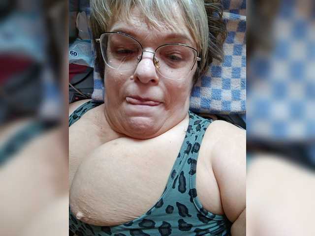 LLIyJluk live webcam show