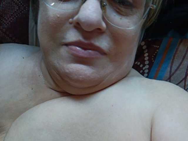 LLIyJluk live webcam show