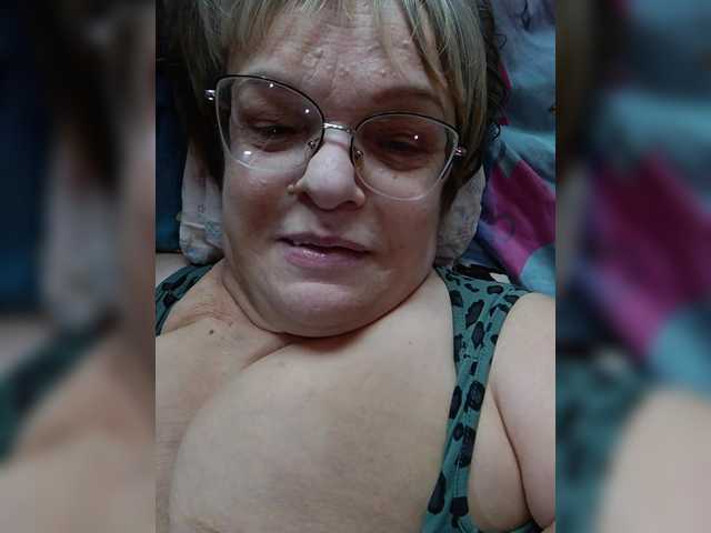 LLIyJluk live webcam show