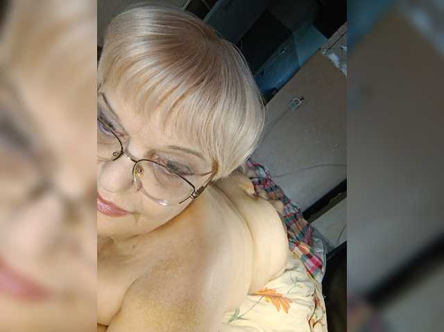 MAJIbILLIKA live cam on BongaCams
