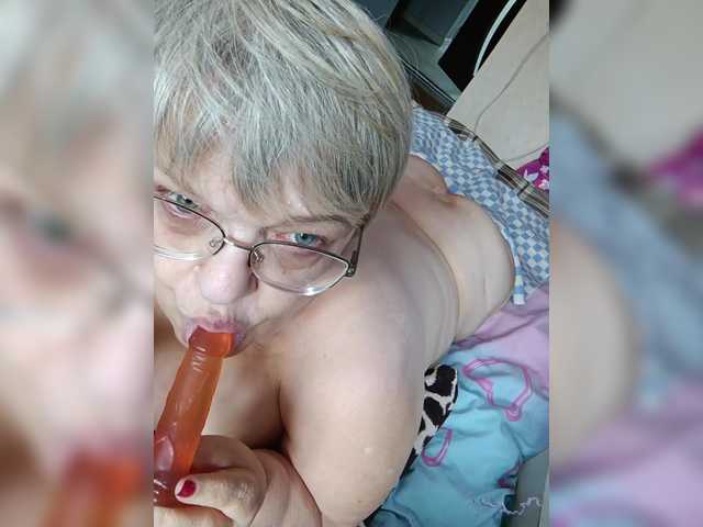 LLIyJluk live webcam show