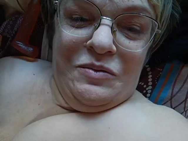 LLIyJluk live webcam show