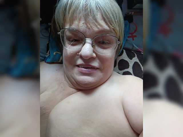 LLIyJluk live webcam show