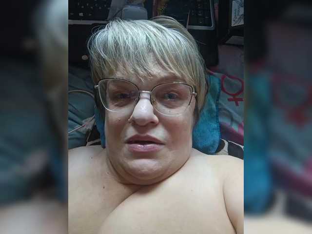 LLIyJluk live webcam show