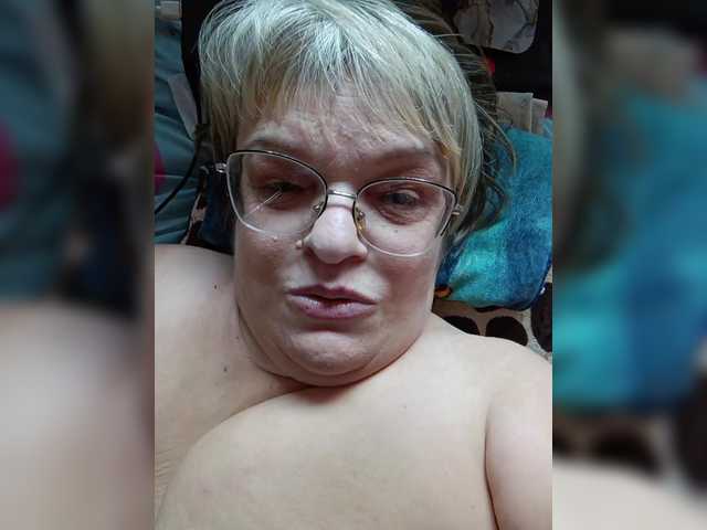 LLIyJluk live webcam show