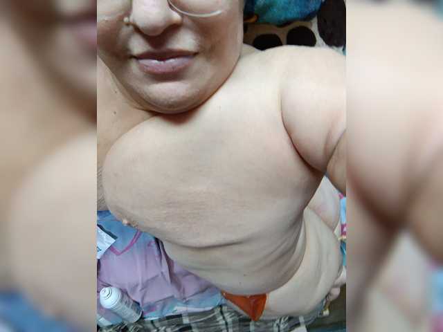 LLIyJluk live webcam show