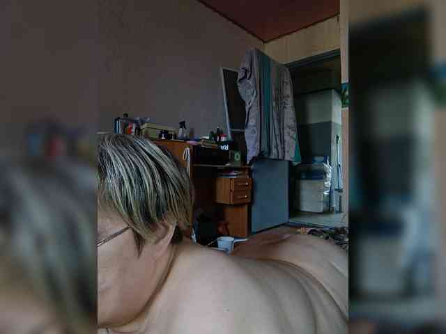 LLIyJluk webcam
