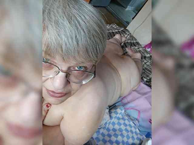 LLIyJluk webcam