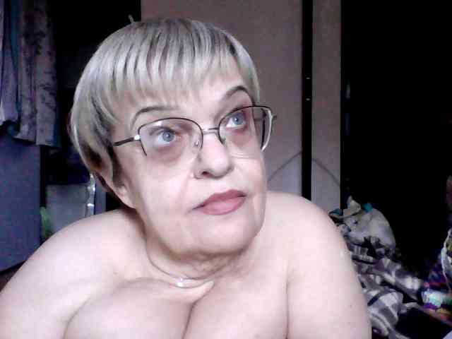 LLIyJluk webcam
