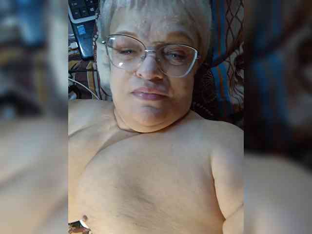 MAJIbILLIKA webcam