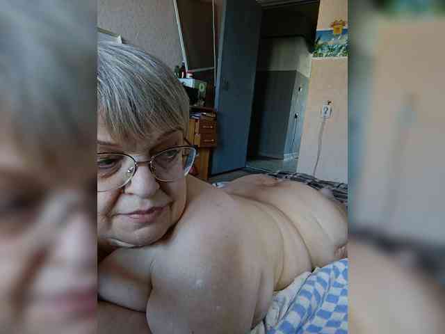 LLIyJluk webcam