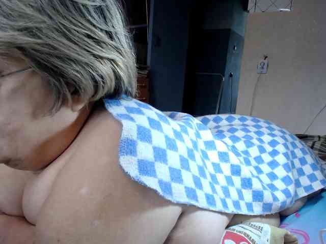LLIyJluk webcam