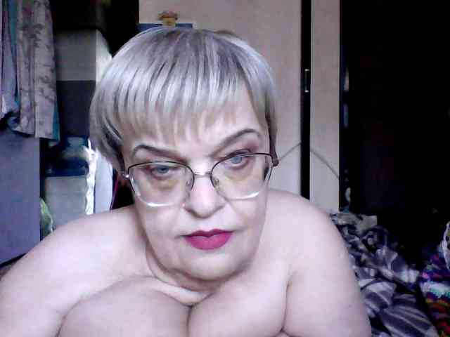 LLIyJluk webcam