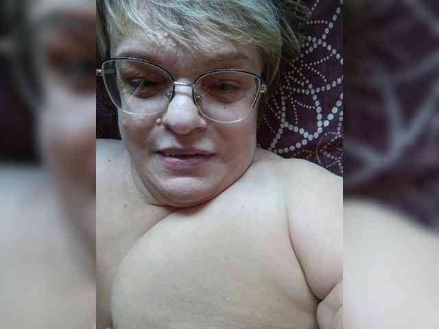 LLIyJluk Live Webcam on BongaCams