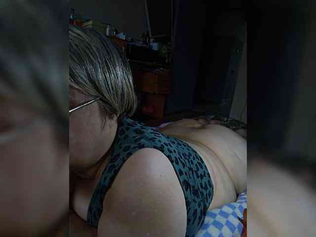 LLIyJluk webcam