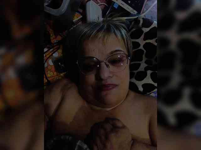 LLIyJluk webcam