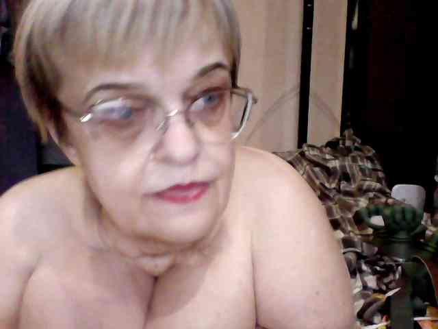 LLIyJluk webcam